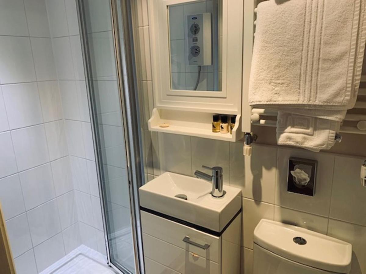 Cocketts Hotel هاويس المظهر الخارجي الصورة